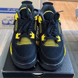 Jordan 4s